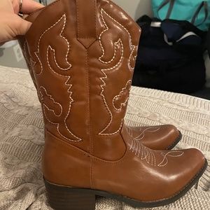 Tan Cowgirl Boots size 8